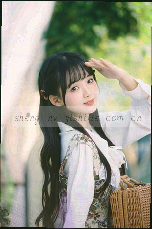 森林精灵的午后海报：林间小屋前采药的精灵少女